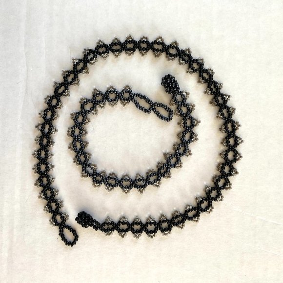 Handmade Hungarian Beaded Choker and Bracelet Set with Black and Silver Beads - Picture 11 of 11